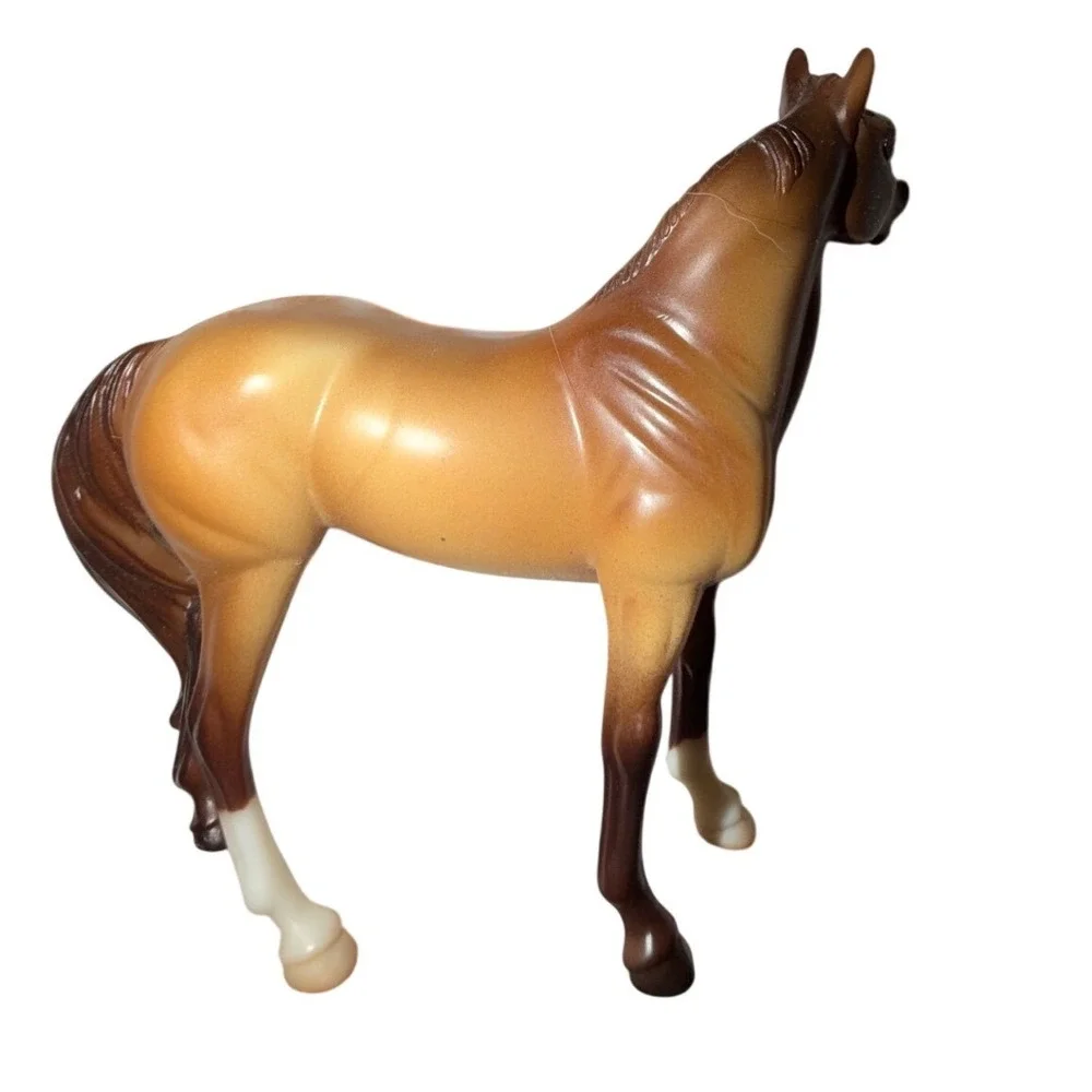 Breyer Stablemates Horse‎ Tan Brown Excellent Miniature Figurine Toy